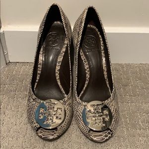 Make me a reasonable offer.-Tory Burch shoes!!!
